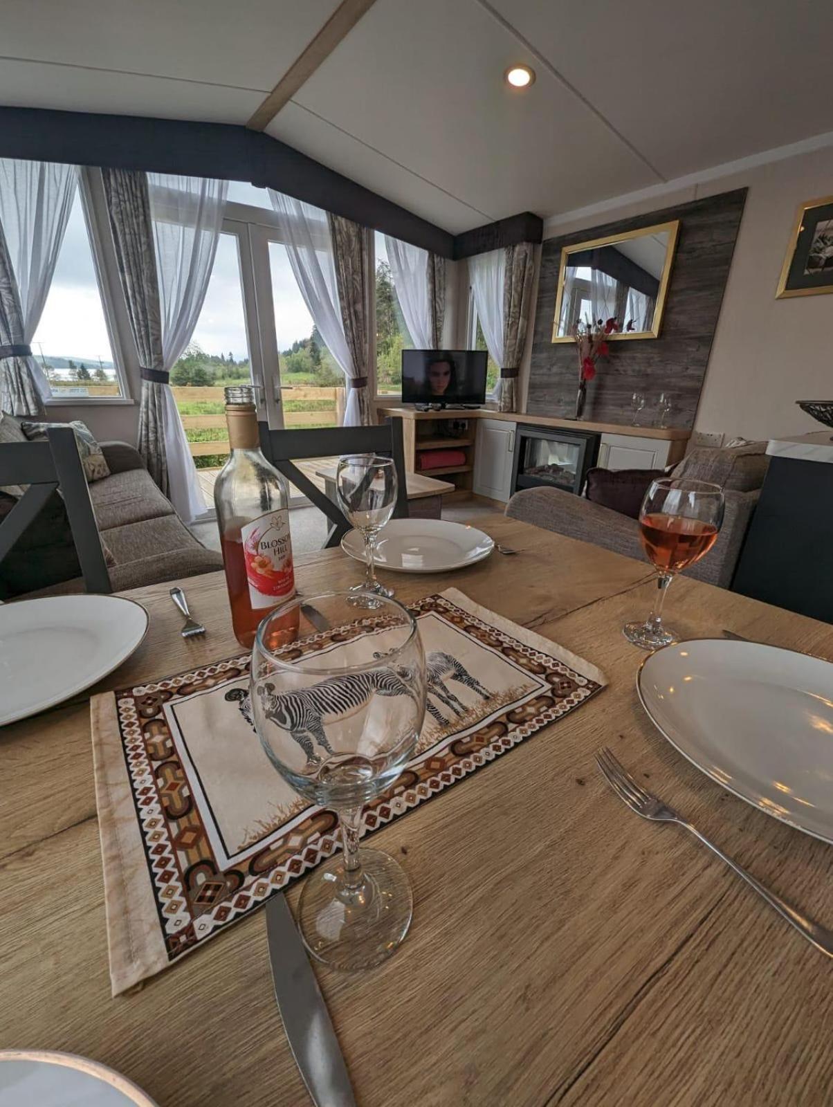 Swift Bordeaux Sea View No 3 Villa Dunoon Exterior photo